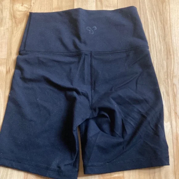 TNA Black Bike Shorts High-Waisted Stretch - Picture 2 of 3